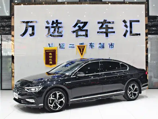Volkswagen Magotan 2024 2 Million Units Public Sharing Edition 330TSI DSG Luxury — Фото автомобиля 3