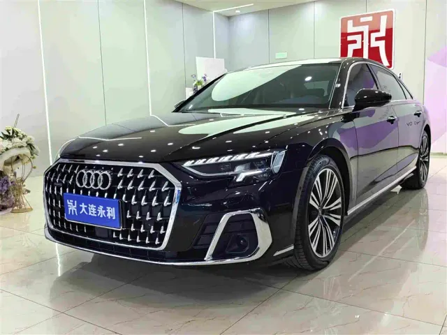 Фотография автомобиля — Audi A8