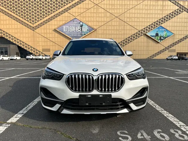 BMW X1 — Фото автомобиля 3