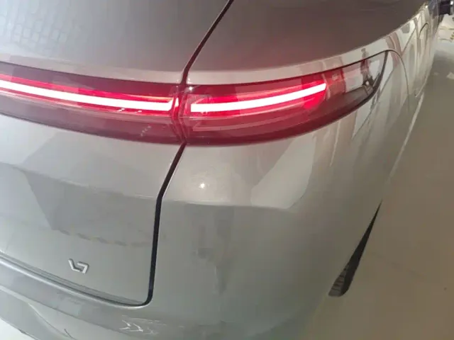Li Auto L7 — Фото автомобиля 7