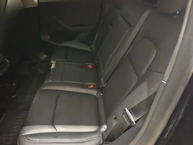 Tesla Model Y — Фото автомобиля 16