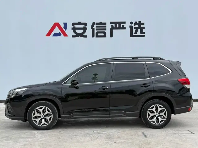 Subaru Forester — Фото автомобиля 9
