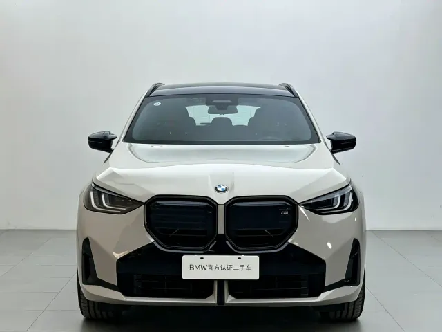 BMW X3 M50 — Фото автомобиля 2