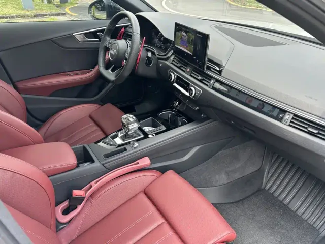 Audi Audi A4L 2024 40 TFSI Luxury Dynamic — Фото автомобиля 9