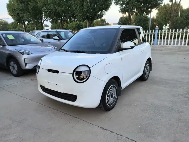 Фотография автомобиля — Changan Lumin