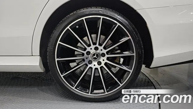 Mercedes-Benz E-Class E-класс W213 — Фото автомобиля 21
