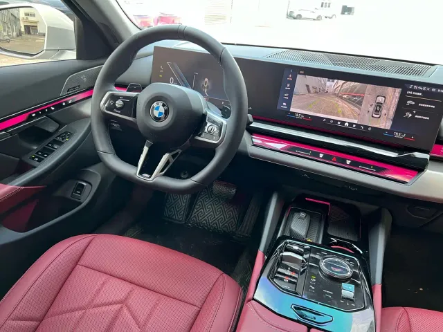 BMW 5 Series — Фото автомобиля 8