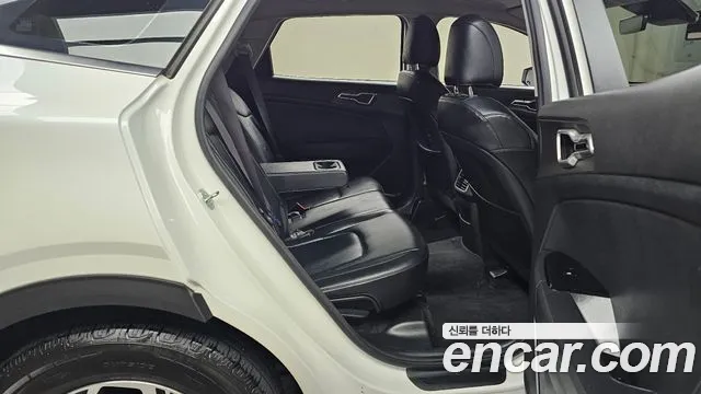 Kia Sportage Sportage 5-е поколение Дизель 2.0 4WD — Фото автомобиля 12