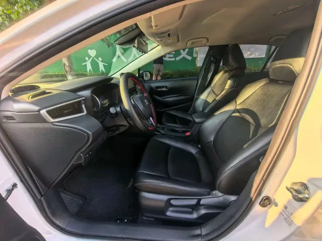 Toyota Corolla — Фото автомобиля 5