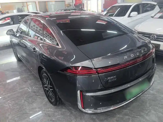 Roewe M7 DMH — Фото автомобиля 4
