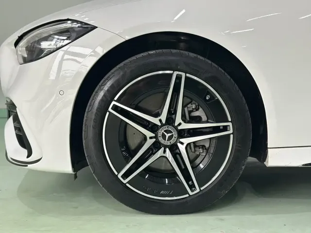 Mercedes-Benz C-Class — Фото автомобиля 8
