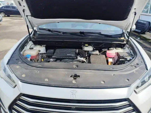 BYD Song Pro — Фото автомобиля 10