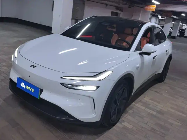Фотография автомобиля — Onvo L60