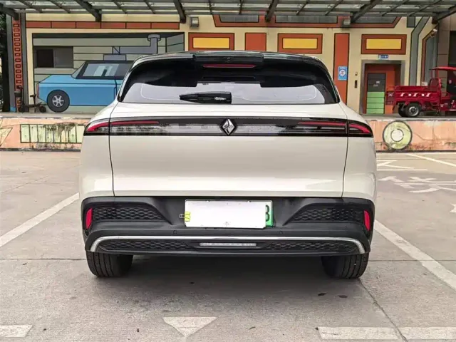 Baojun Yunhai — Фото автомобиля 15