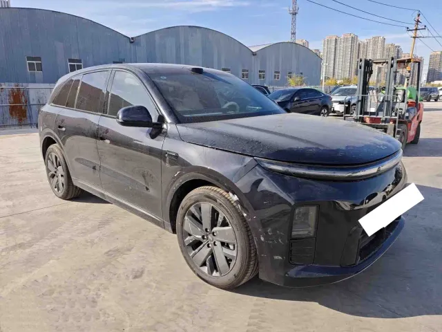Li Auto L6 — Фото автомобиля 6