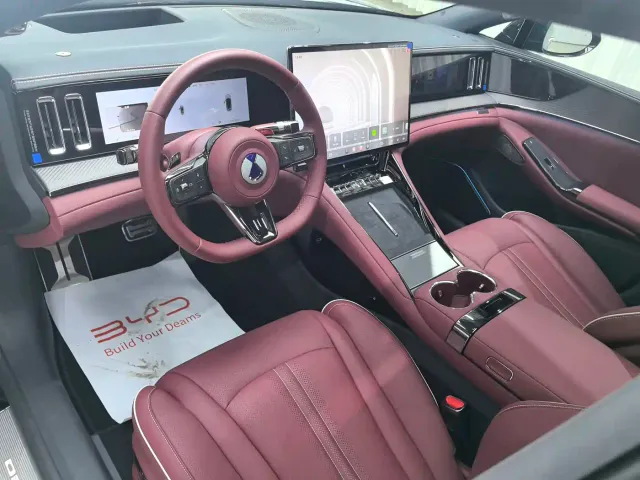 Denza Z9GT — Фото автомобиля 12
