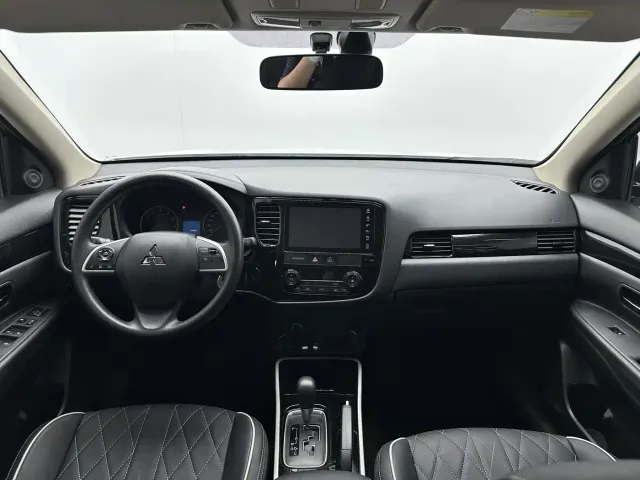 Mitsubishi Outlander — Фото автомобиля 7