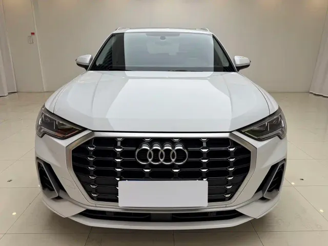 Audi Q3 — Фото автомобиля 2