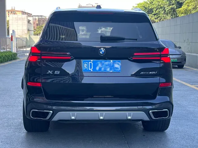 BMW X5 — Фото автомобиля 11