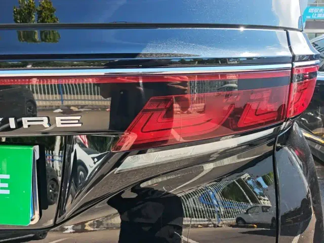 Toyota Vellfire — Фото автомобиля 7