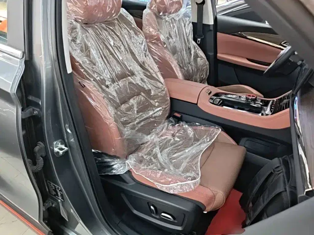Skyworth Auto HT-i — Фото автомобиля 24
