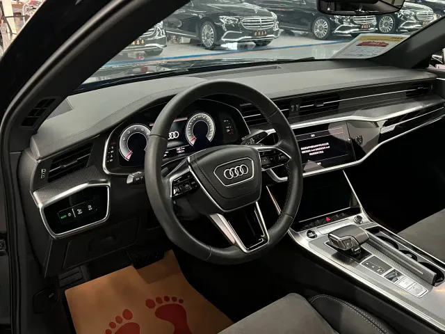 Audi A6L — Фото автомобиля 9