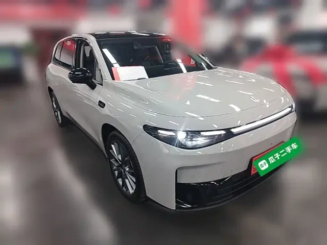 Leapmotor C10 — Фото автомобиля 5