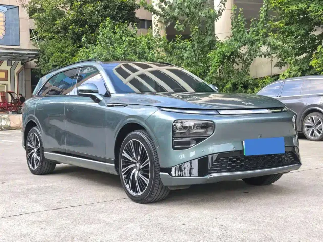 Xpeng G9 — Фото автомобиля 3