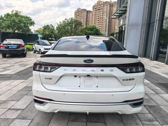 Ford Mondeo — Фото автомобиля 4