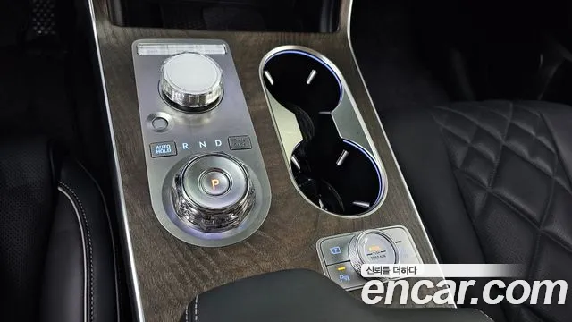 Genesis GV80 — Фото автомобиля 12