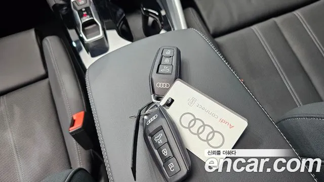 Audi Q5 45 TFSI quattro S Line — Фото автомобиля 26
