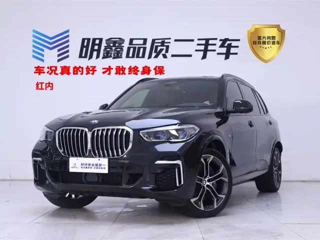 Фотография автомобиля — BMW X5