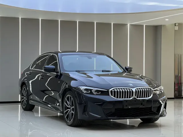 BMW 3 Series — Фото автомобиля 3