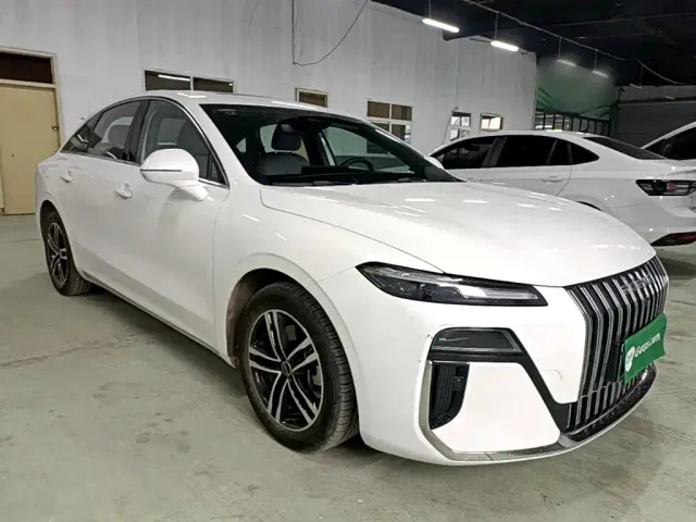 Roewe M7 DMH — Фото автомобиля 3