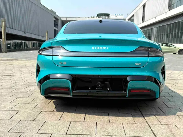Xiaomi SU7 — Фото автомобиля 8