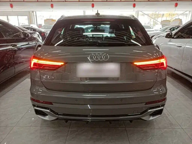 Audi Q3 — Фото автомобиля 5