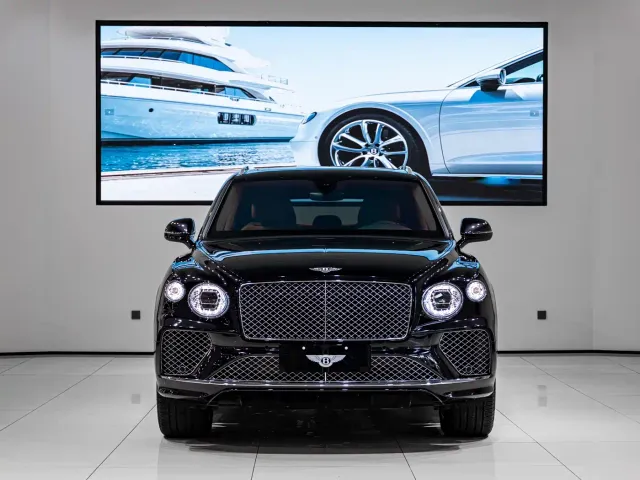 Bentley Bentayga — Фото автомобиля 2