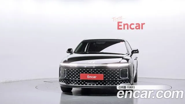 Hyundai Grandeur GN7 — Фото автомобиля 3