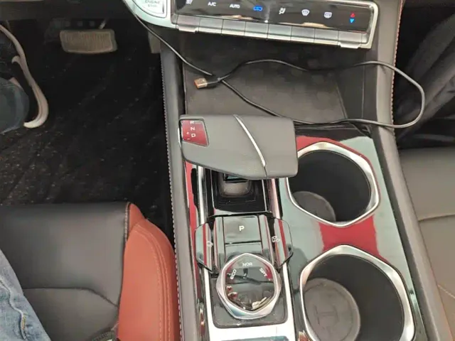 Changan Eado — Фото автомобиля 13