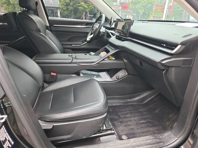 Haval H6 — Фото автомобиля 24