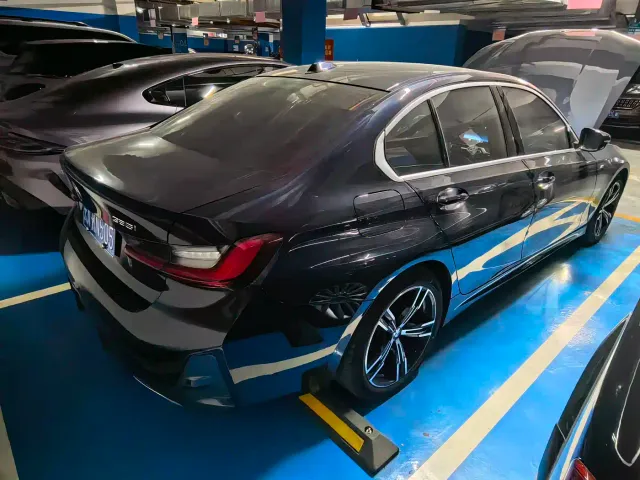 BMW 3 Series — Фото автомобиля 12