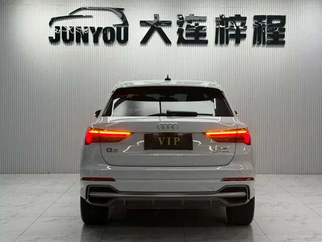 Audi Q3 — Фото автомобиля 5