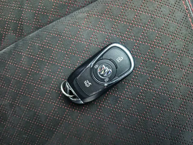 Buick Verano — Фото автомобиля 11