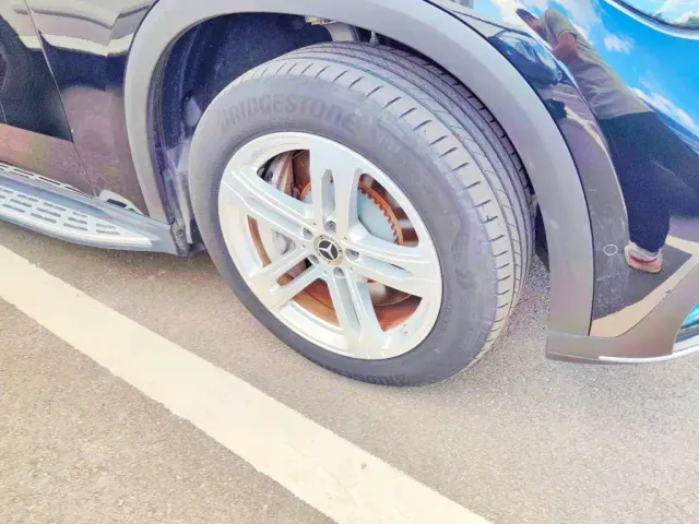 Mercedes-Benz EQE SUV — Фото автомобиля 8