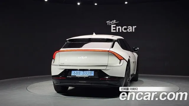 Kia EV6 — Фото автомобиля 4