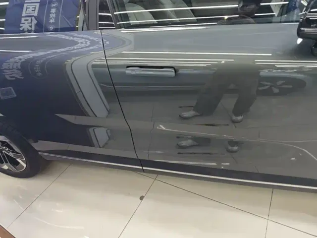 Volvo Volvo XC70 Plug-in Hybrid 2025 Standard — Фото автомобиля 20