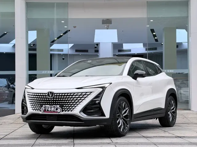 Фотография автомобиля — Changan UNI-T
