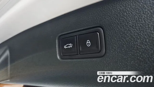 Genesis GV80 — Фото автомобиля 23