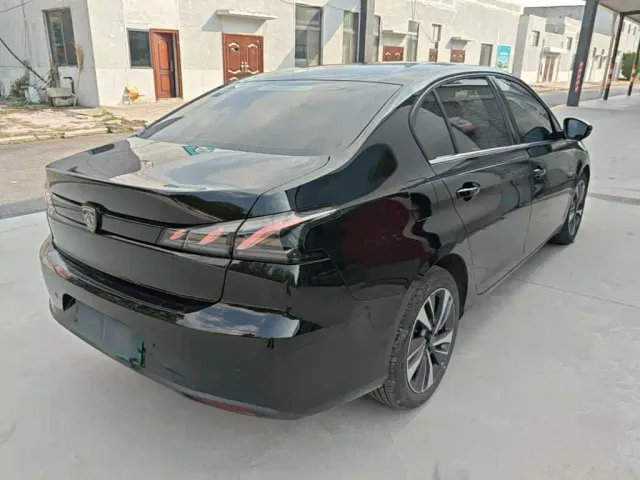 Peugeot 408 — Фото автомобиля 6