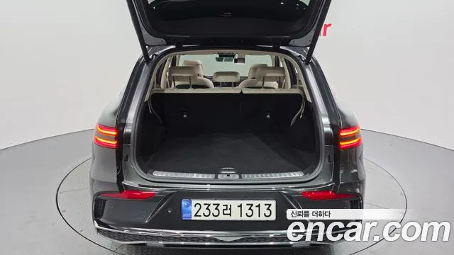 Genesis GV70 2.5T Бензин AWD — Фото автомобиля 29